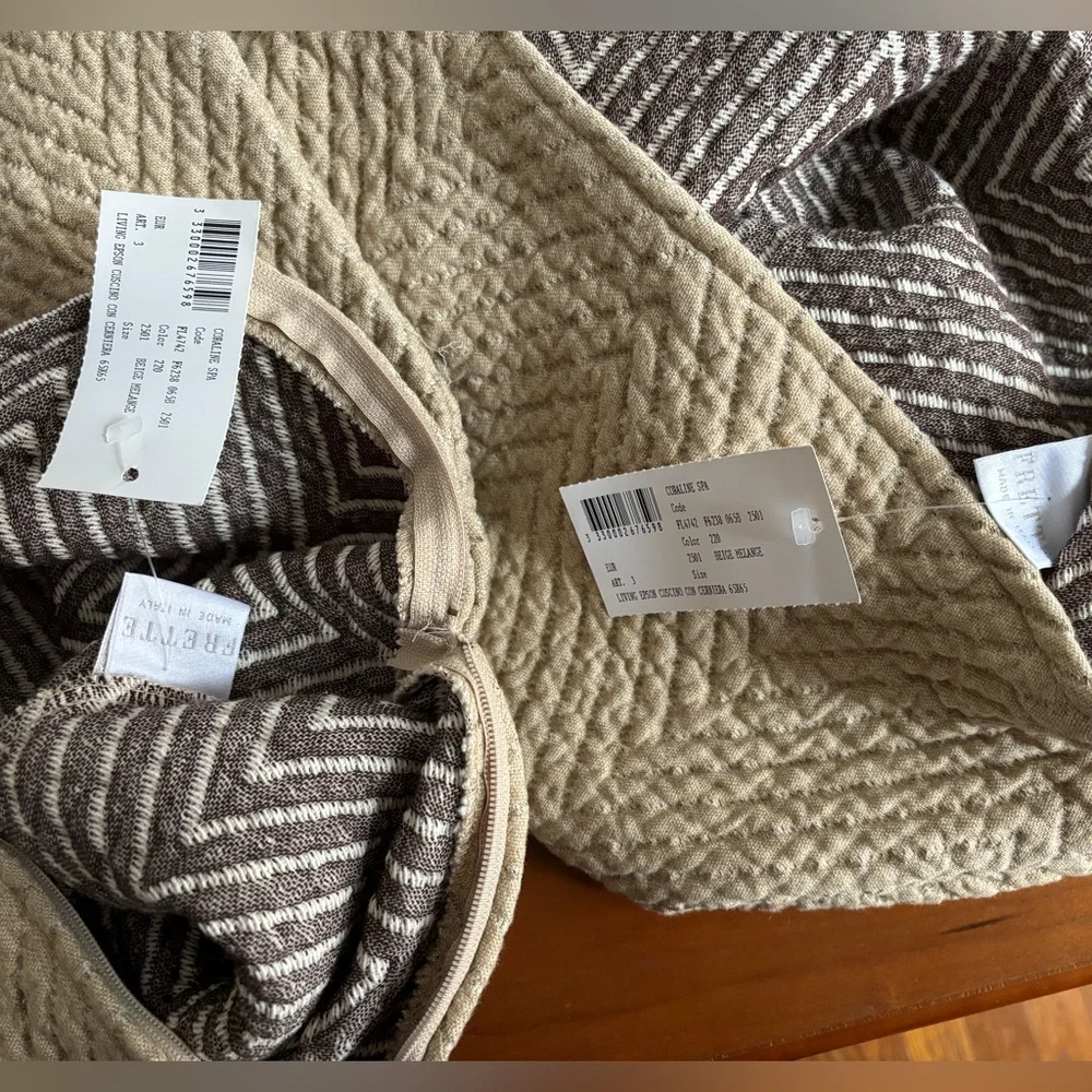 Frette Textured Cushion 100% Cotton Made in Italy 65x65 Set of 2